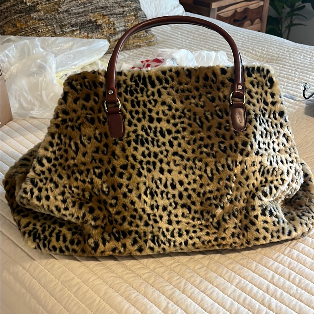 Raviani Brown Leopard Satchel with Gold Clasp - Picture 7 of 9